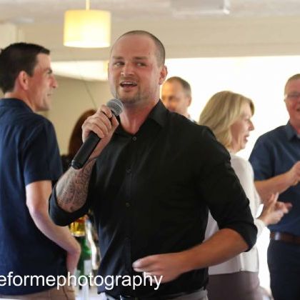 The Fantastic Singing Waiters